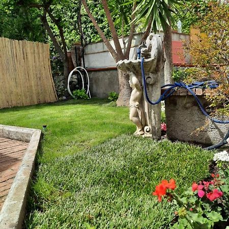 House Garden San Lorenzo ซาแลร์โน ภายนอก รูปภาพ
