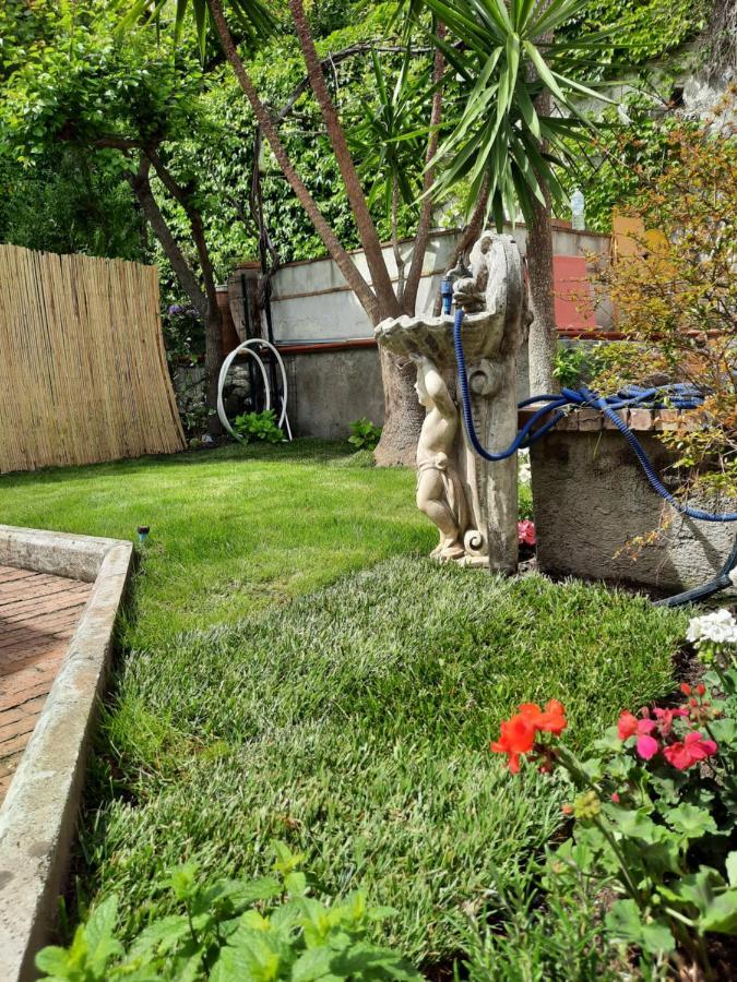 House Garden San Lorenzo ซาแลร์โน ภายนอก รูปภาพ