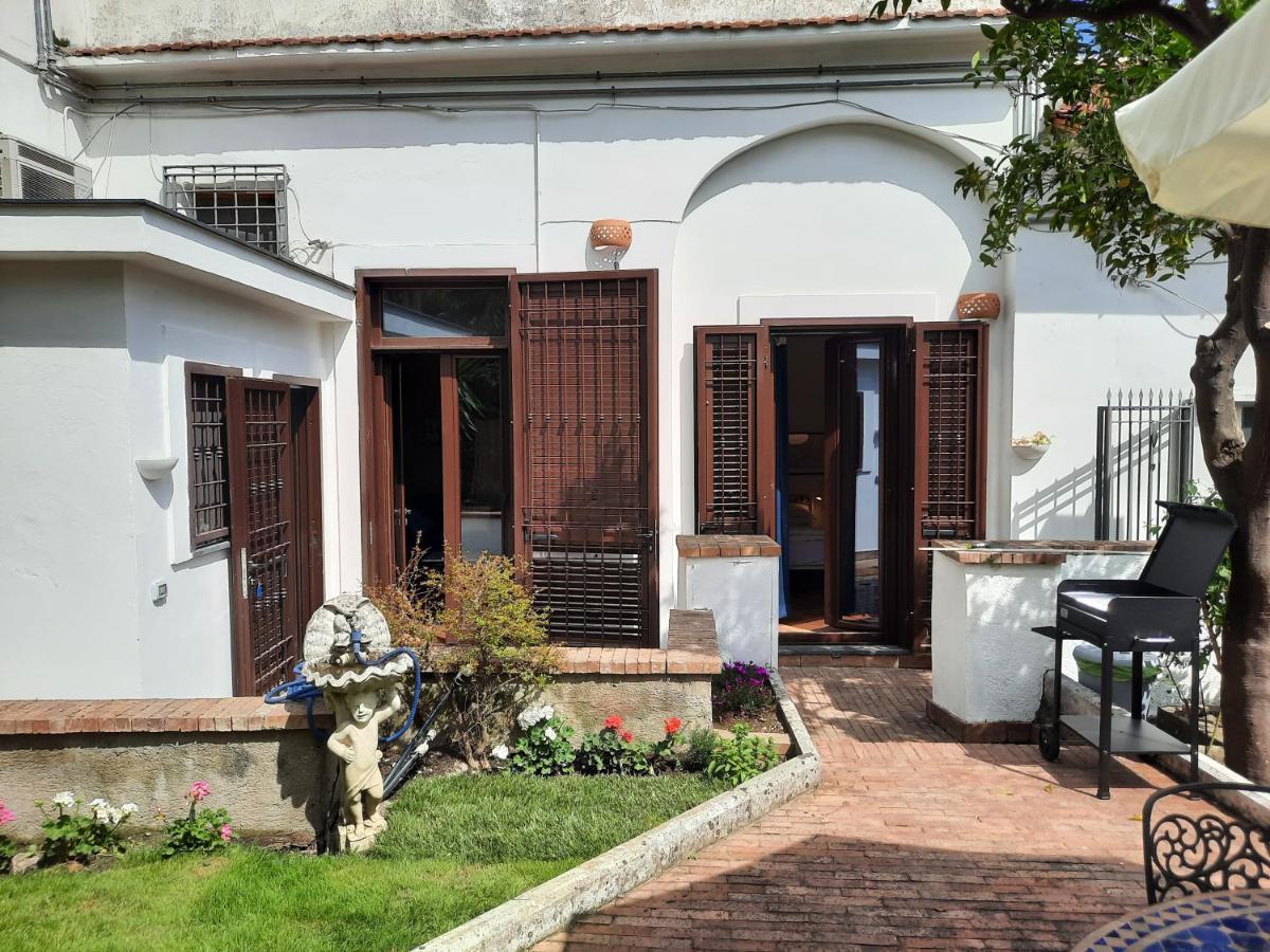 House Garden San Lorenzo ซาแลร์โน ภายนอก รูปภาพ