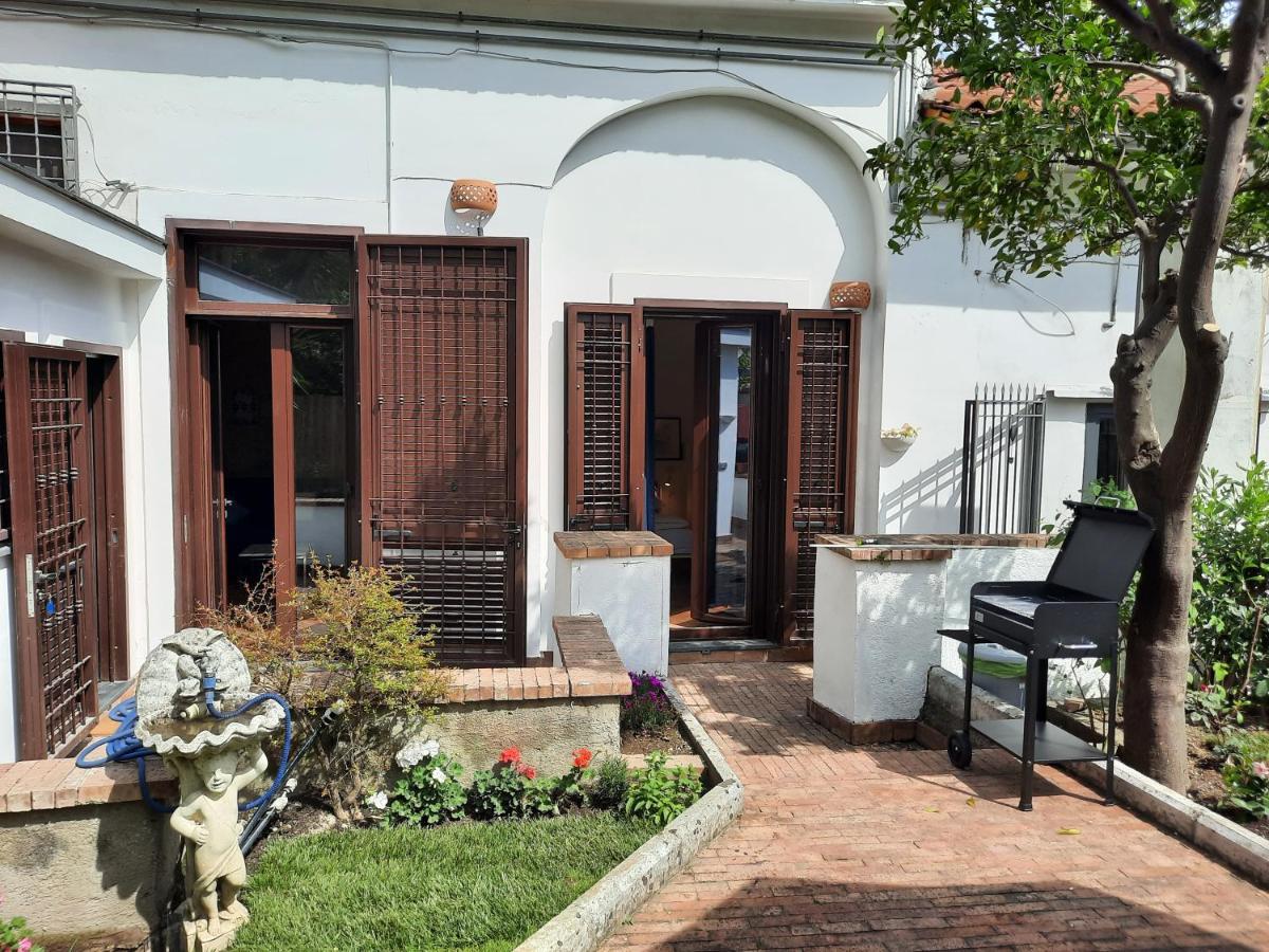 House Garden San Lorenzo ซาแลร์โน ภายนอก รูปภาพ